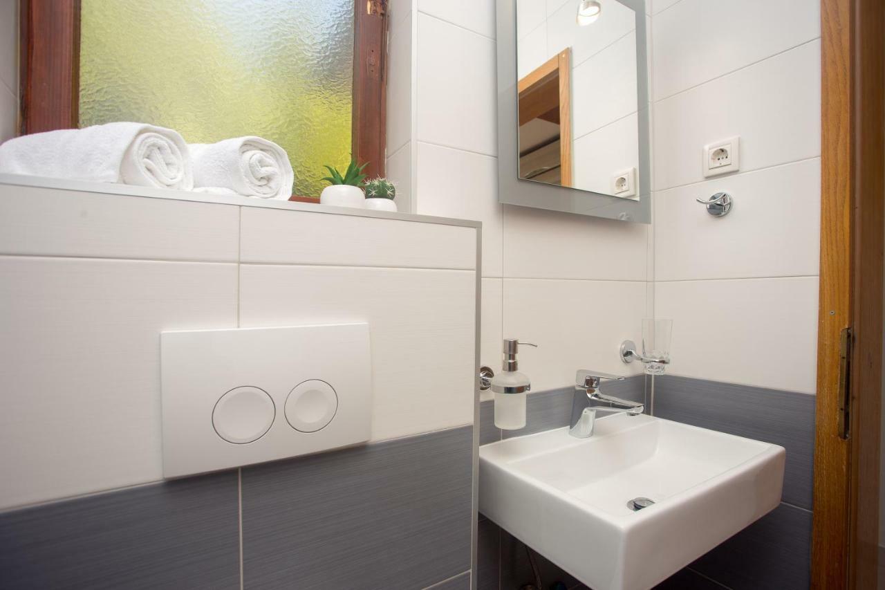 Apartments Balic Ivan Dolac Extérieur photo